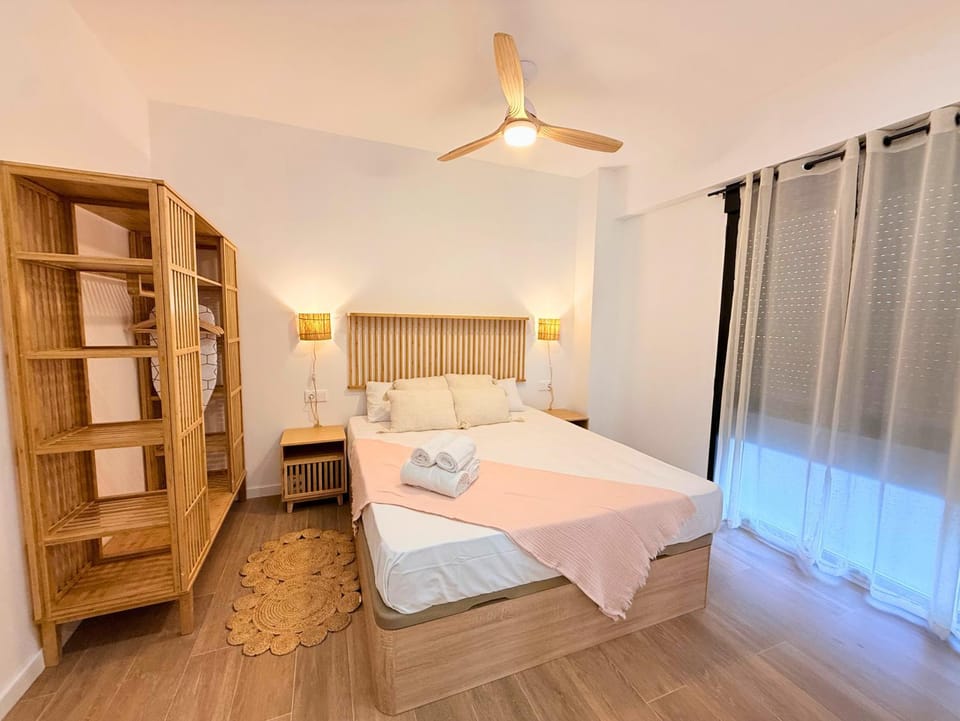 Bed, Photo of the whole room, Bedroom, towels, wardrobe