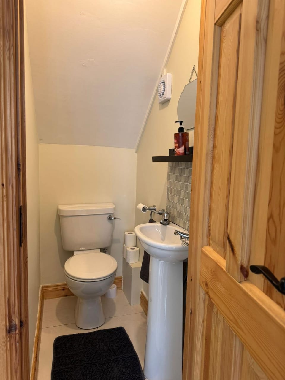 Westport Town Centre Escape with Croagh Patrick View Sleeps 4 House in Westport