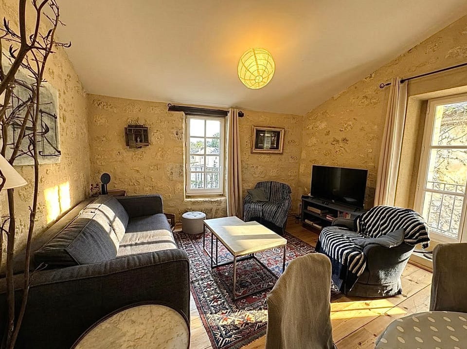 Communal lounge/ TV room, Living room