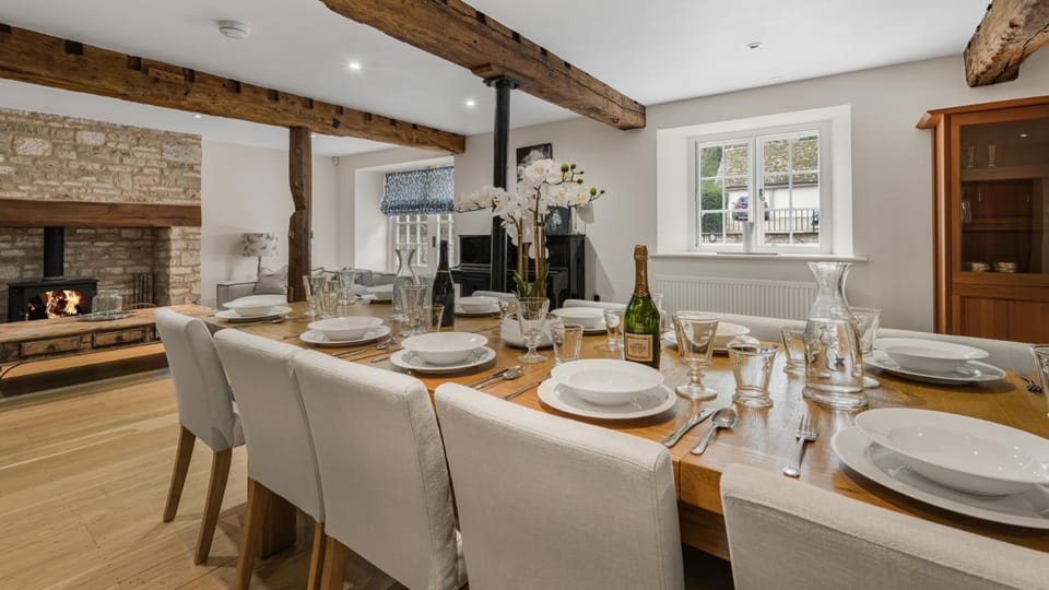 View (from property/room), Decorative detail, Dining area, fireplace