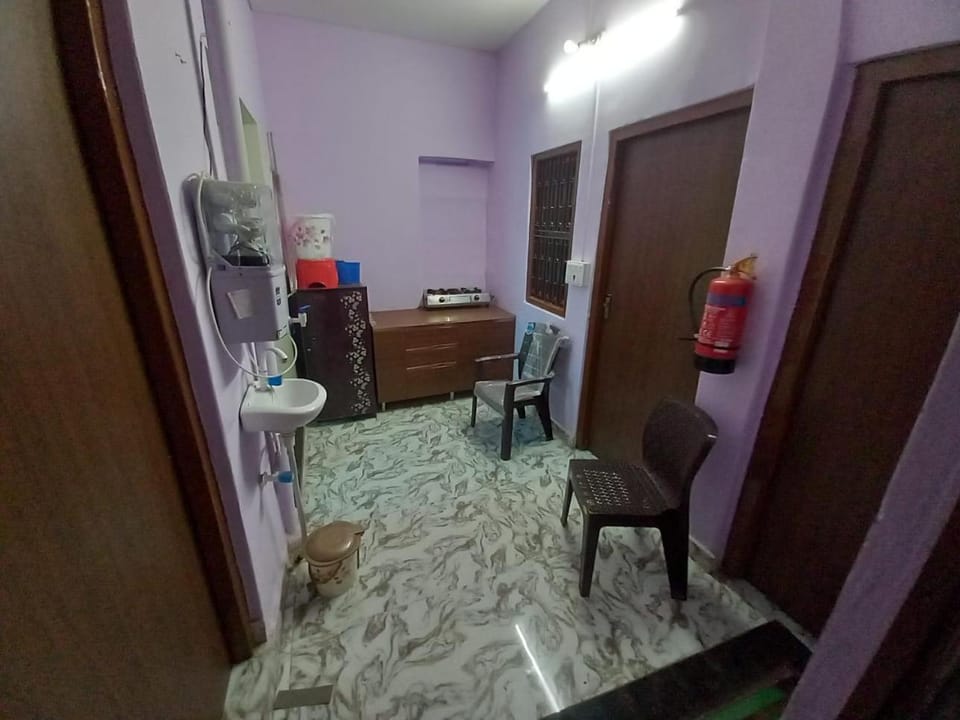 Raghav Home Stay Bed and Breakfast in Varanasi