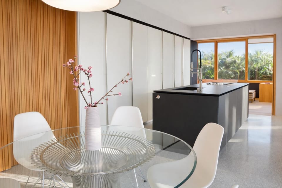 Kitchen or kitchenette, kitchen