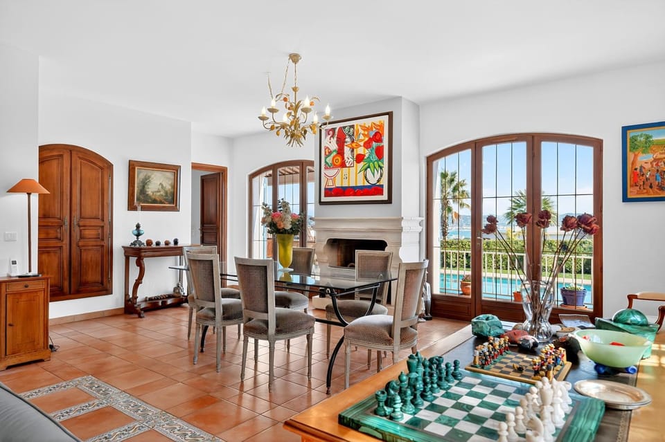 Villa provençale avec piscine et vue mer ! Villa in Mandelieu-La Napoule