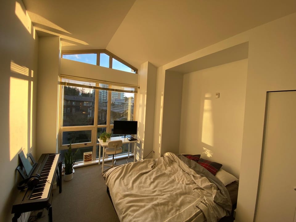Two Rooms in Cosy Corner Unit off UBC Campus Vacation rental in Richmond