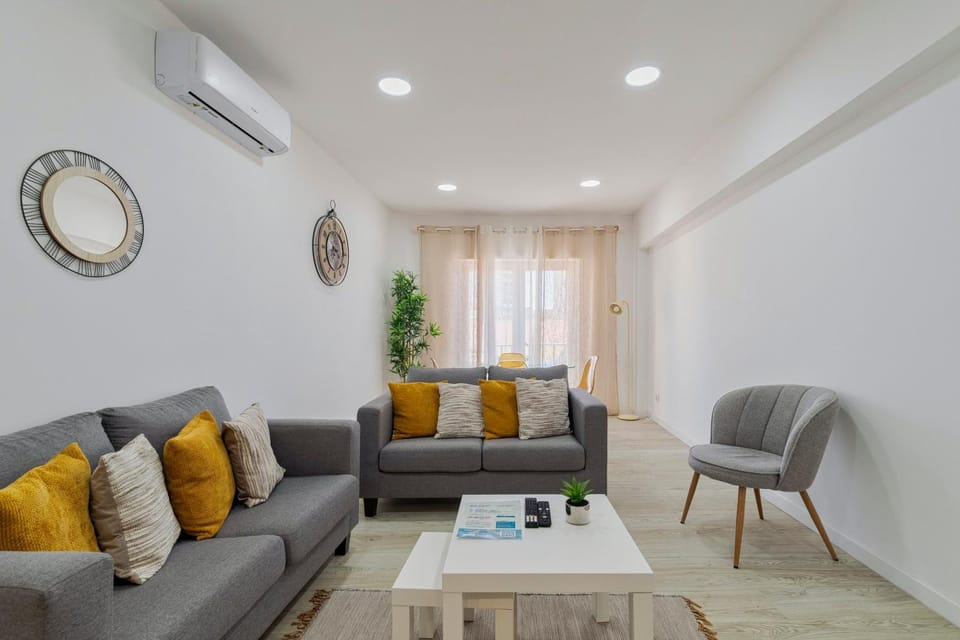 Living room, Seating area, air conditioner