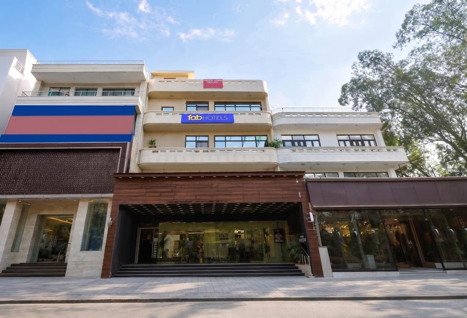 Property building, Facade/entrance