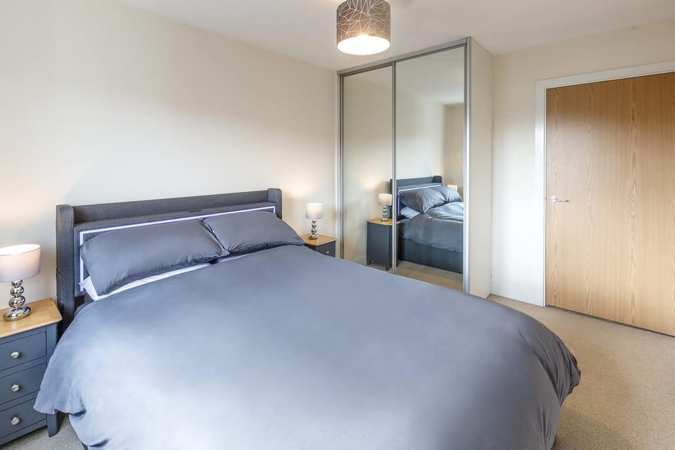 Bed, Bedroom, wardrobe