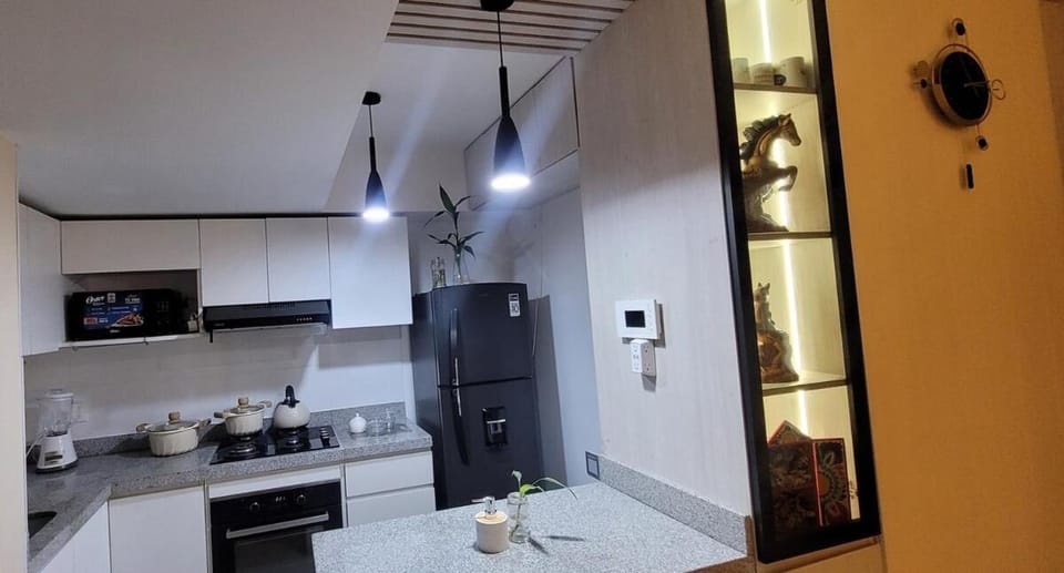 Modern two bed and two bath apartment on Av Arequipa bordering San Isidro Apartment in Lince