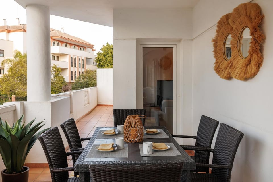 Patio, Day, View (from property/room), Balcony/Terrace, Dining area