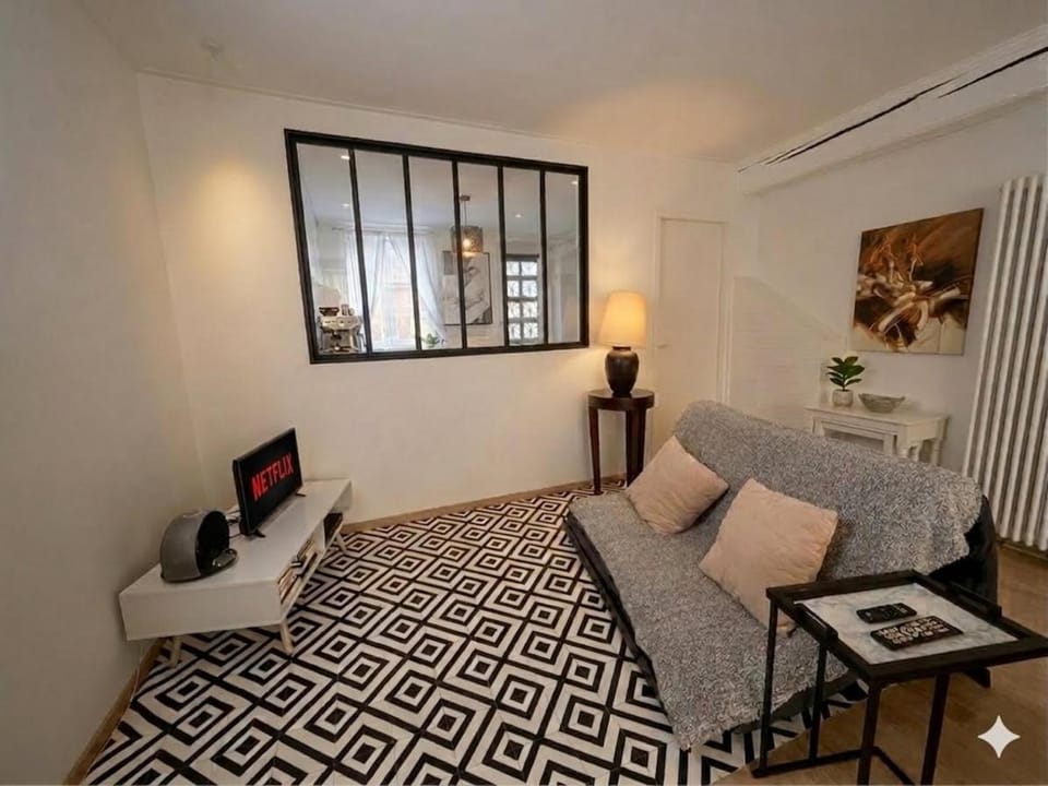 T2 Cosy, Proche Centre de Lyon Apartment in Caluire-et-Cuire