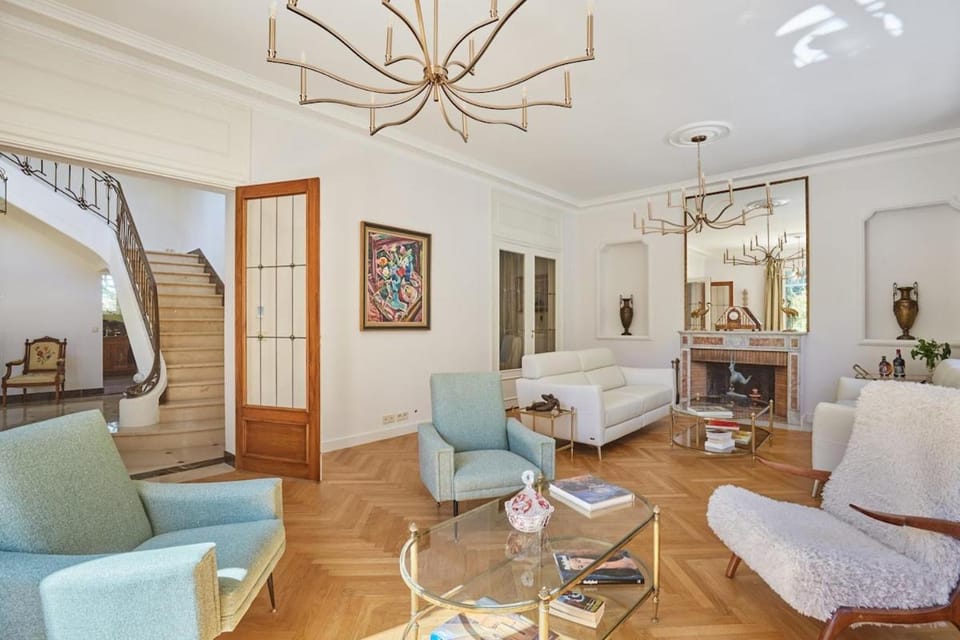 House with swimming pool in Aix Villa in Aix-en-Provence