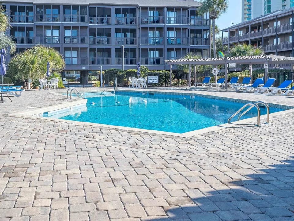 Sweet Summer Time at Tilghman with Hot Tub House in North Myrtle Beach