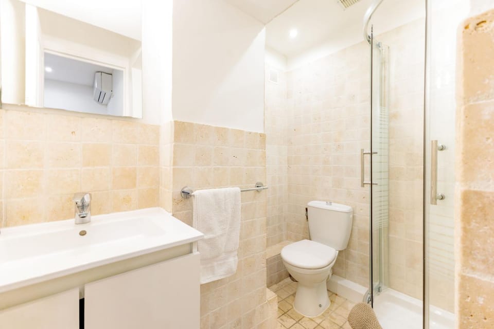 Proche Palais des Festivals, Bel Appartement by Halldis Apartment in Cannes