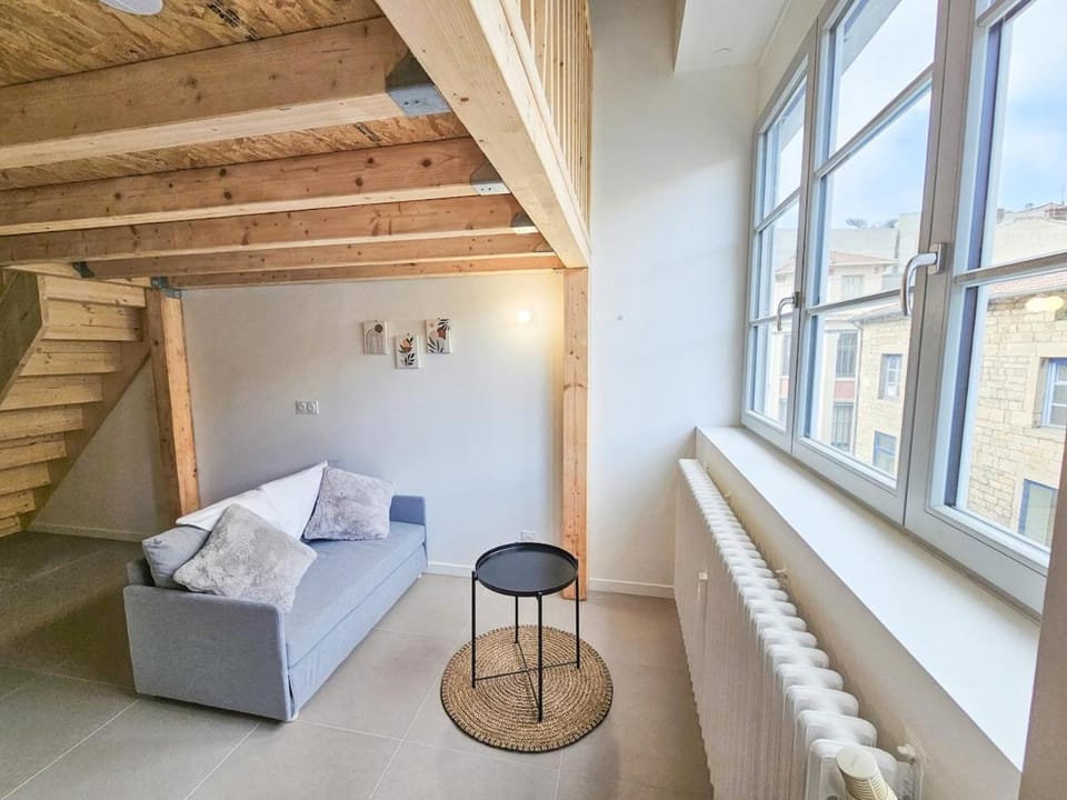 City center studio Apartment in Saint-Étienne