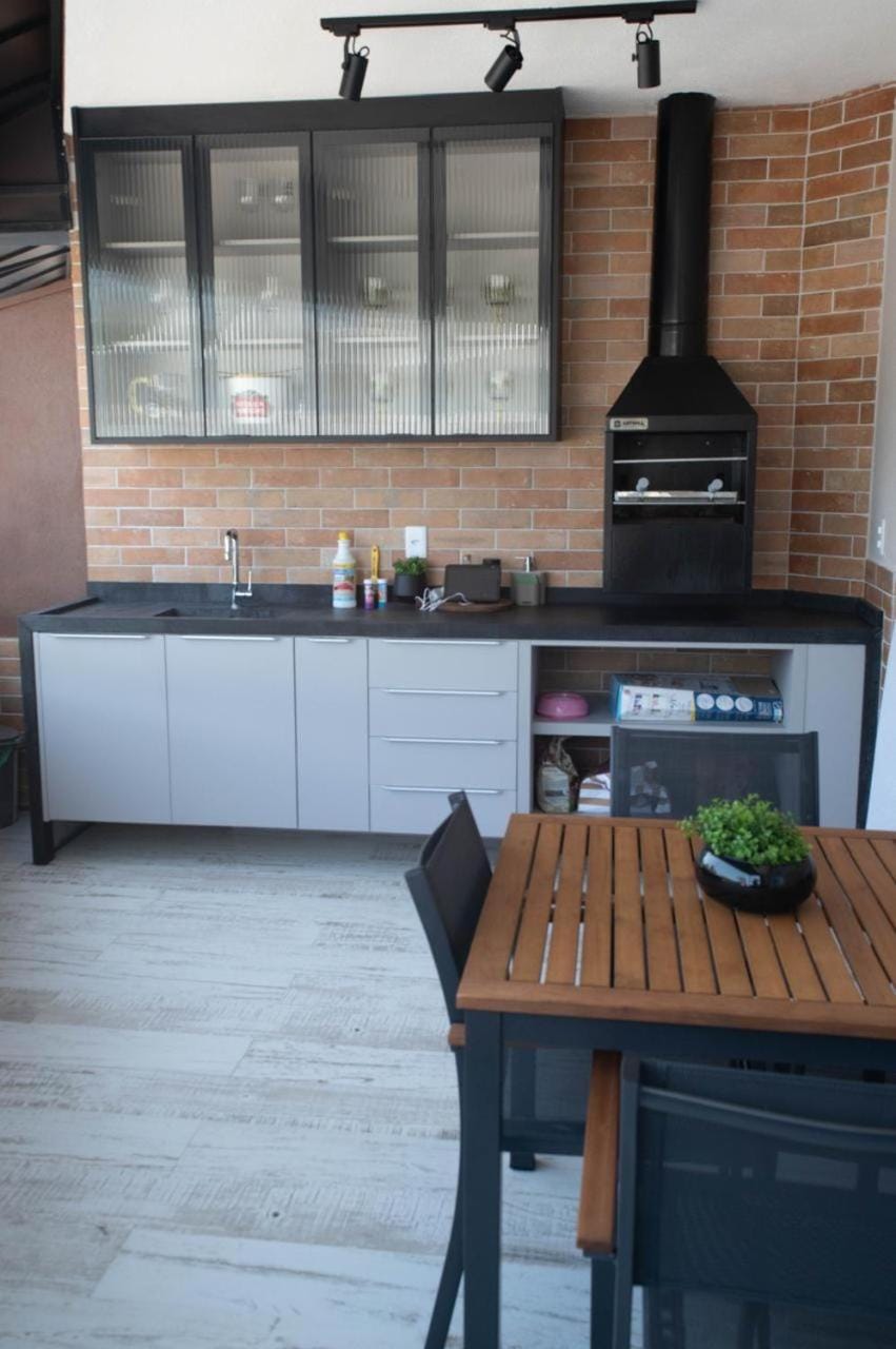 Apto São Lourenço 150 metros da praia com ar cond Apartment in Bertioga