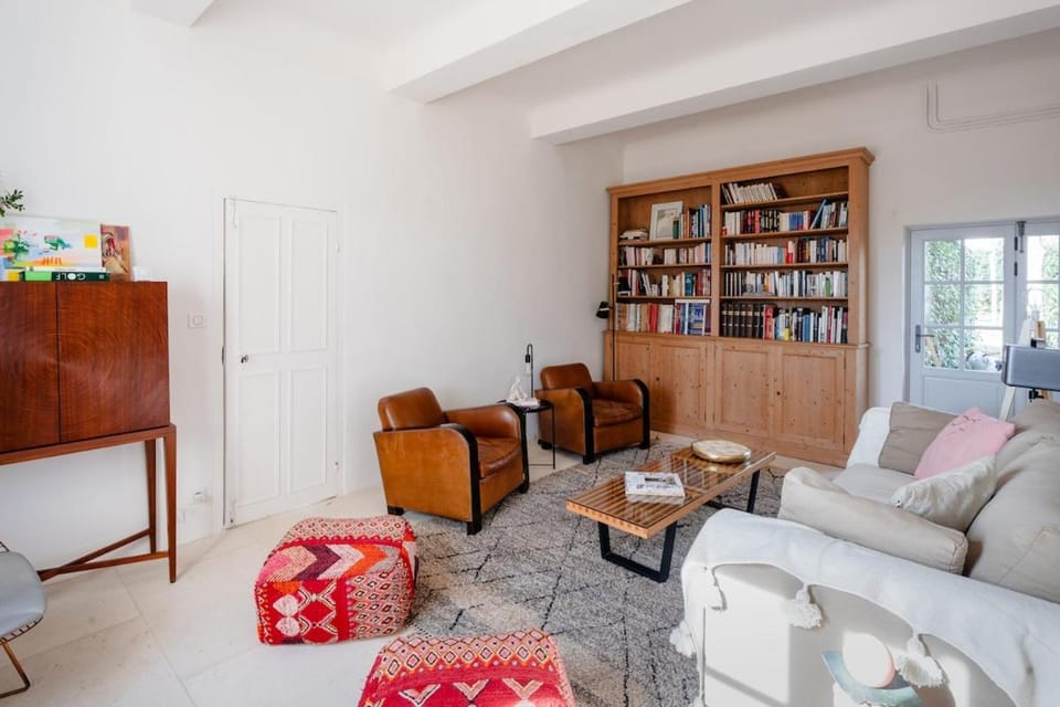 Contemporary bastide in Aix Villa in Aix-en-Provence