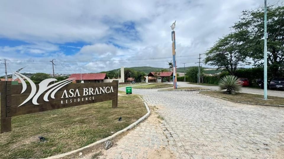 Condomínio Asa Branca Residence por Yolo House in Gravatá