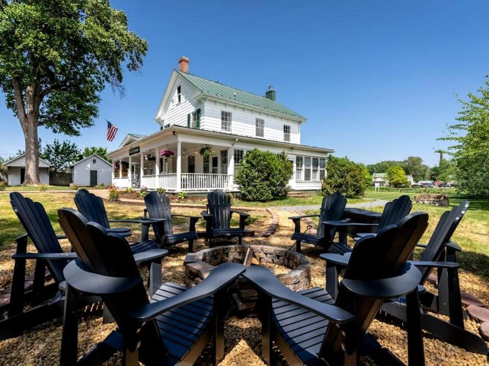 Opulent Mountain Vacation Rentals with Timeless Charm near Shenandoah National Park Virginia House in Luray