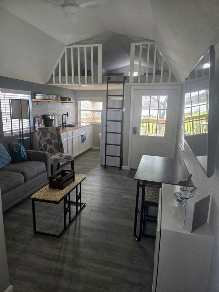 Cozy Lakefront Cabin with Private Beach Access Near Little Elm Beach, Little Elm TX Cabin in Little Elm