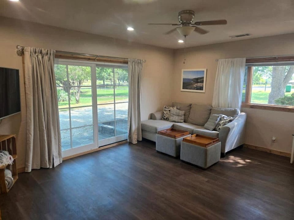 Scenic Waterfront Getaway Retreat with Private Lake Access Near The Cove, Little Elm TX House in Little Elm