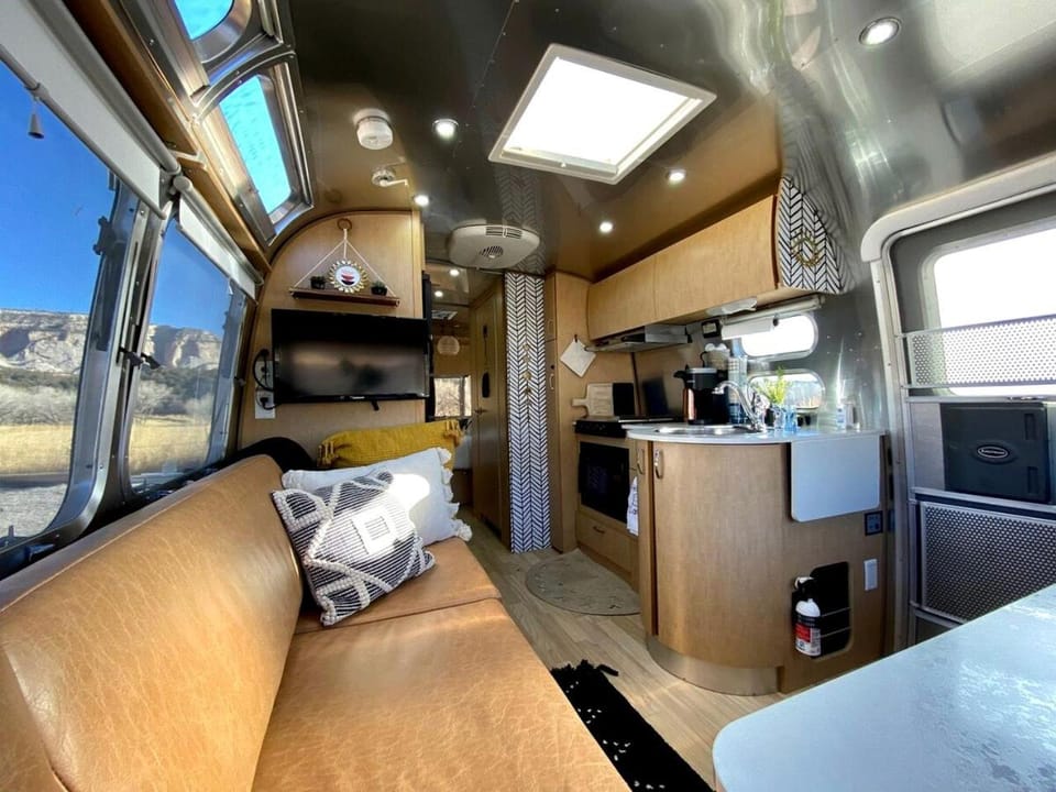 Spectacular Airstream with Fire Pit and Hot-tub in Orderville, Utah House in Orderville