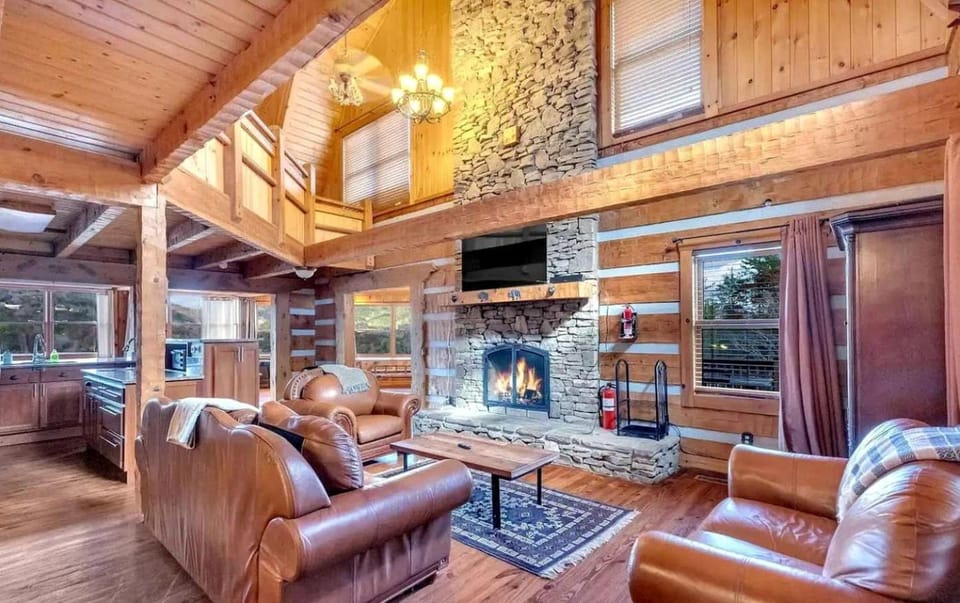 Spacious Luxury Log Cabin with Game Room & Panoramic Mountain Views near Pigeon Forge, Tennessee Cabin in Sevier County