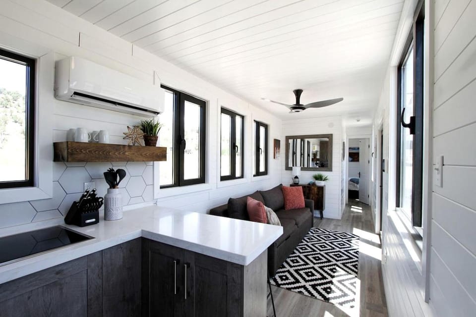 Outstanding Secluded Container in Orderville, Utah House in Orderville