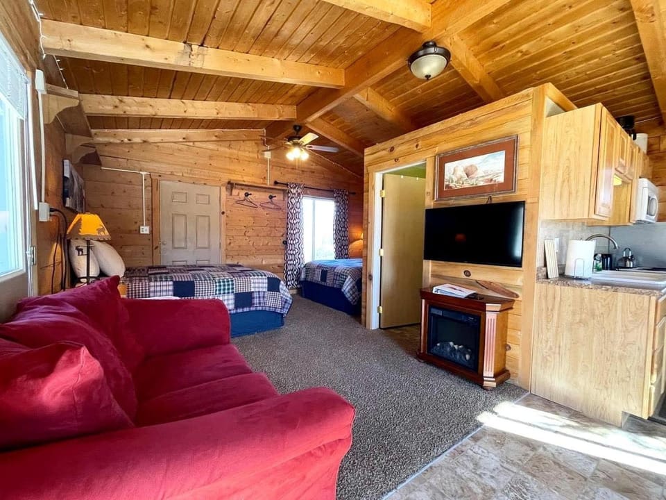 Small Group Cabin Perfect for Outdoor Activities in Mt. Carmel, Utah Cabin in Mount Carmel