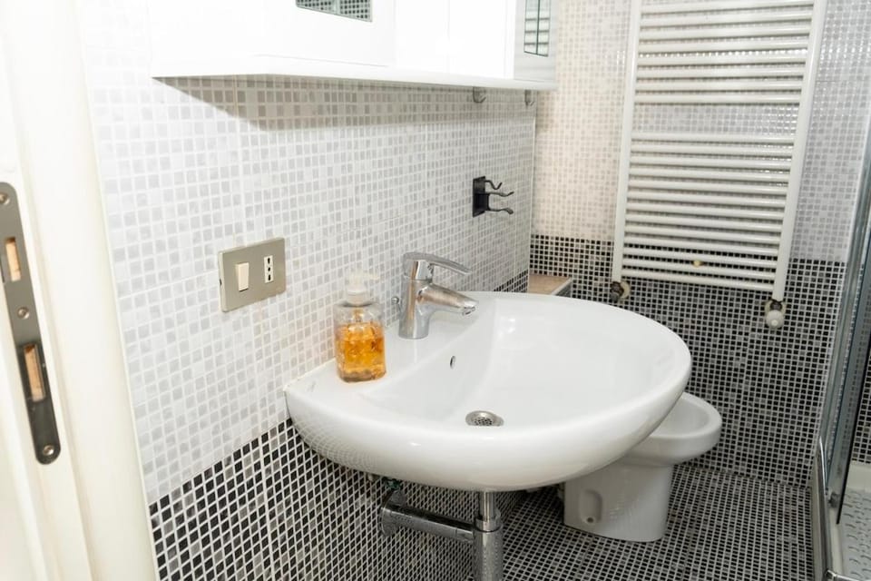 Turin Vibes by E-roi Rent - Piazza castello e giardini reali Apartment in Turin