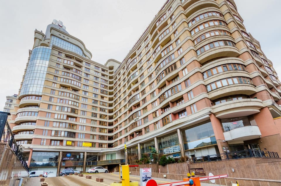 11 МММ ККК ДХ вулиця Жилянська, 59 Apartment in Kiev City - Kyiv