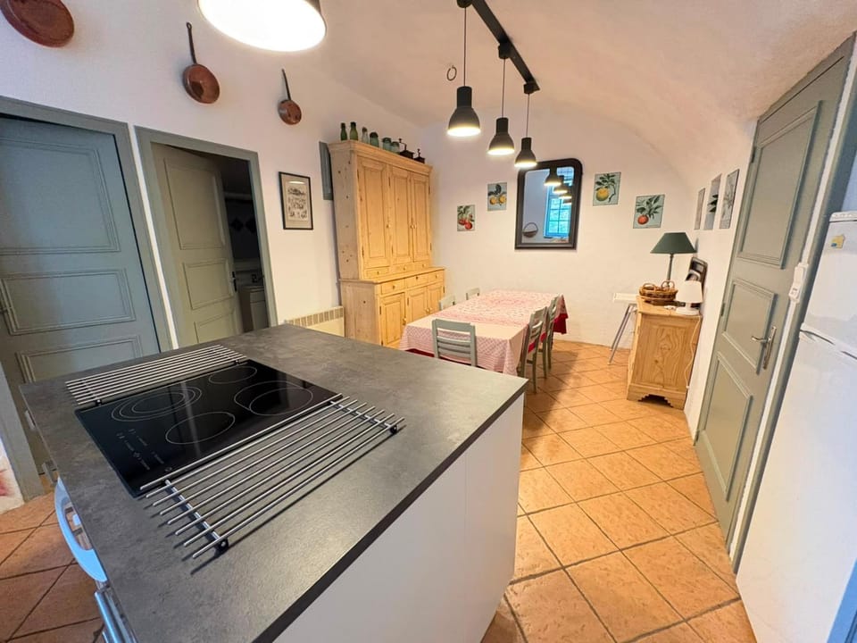 Communal kitchen