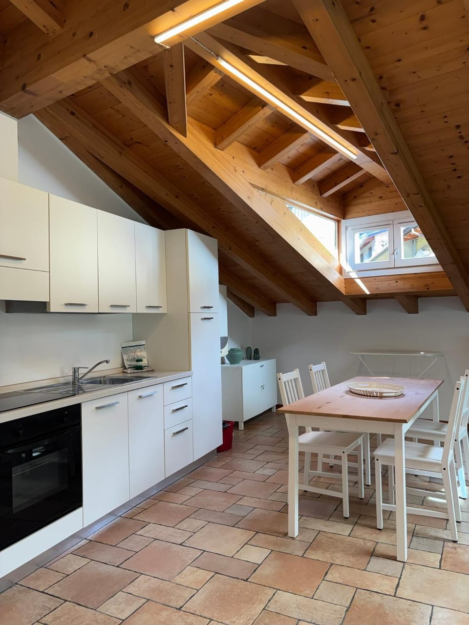 River Street Apartments Apartment in Riva del Garda