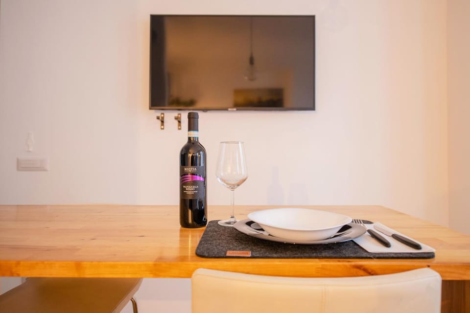 Communal lounge/ TV room, TV and multimedia, Food and drinks, Evening entertainment