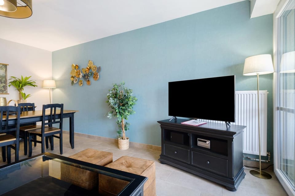 Property building, Living room