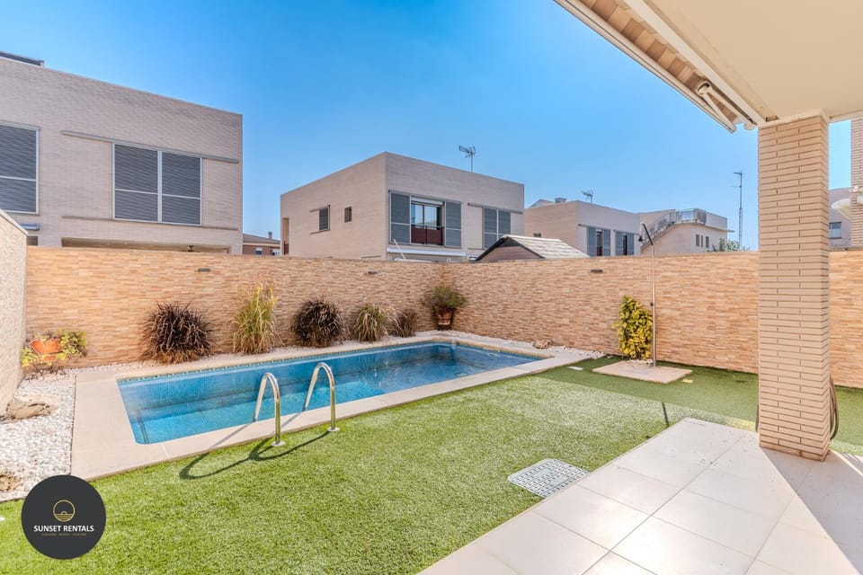 Piscina Privada + Jardin + Parking Privado (Mas del Reig) Villa in Cambrils