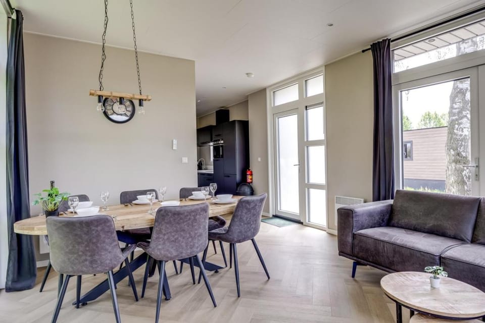 Lodge 44 | 6 persoons chalet in Zennewijnen House in Gelderland, Netherlands