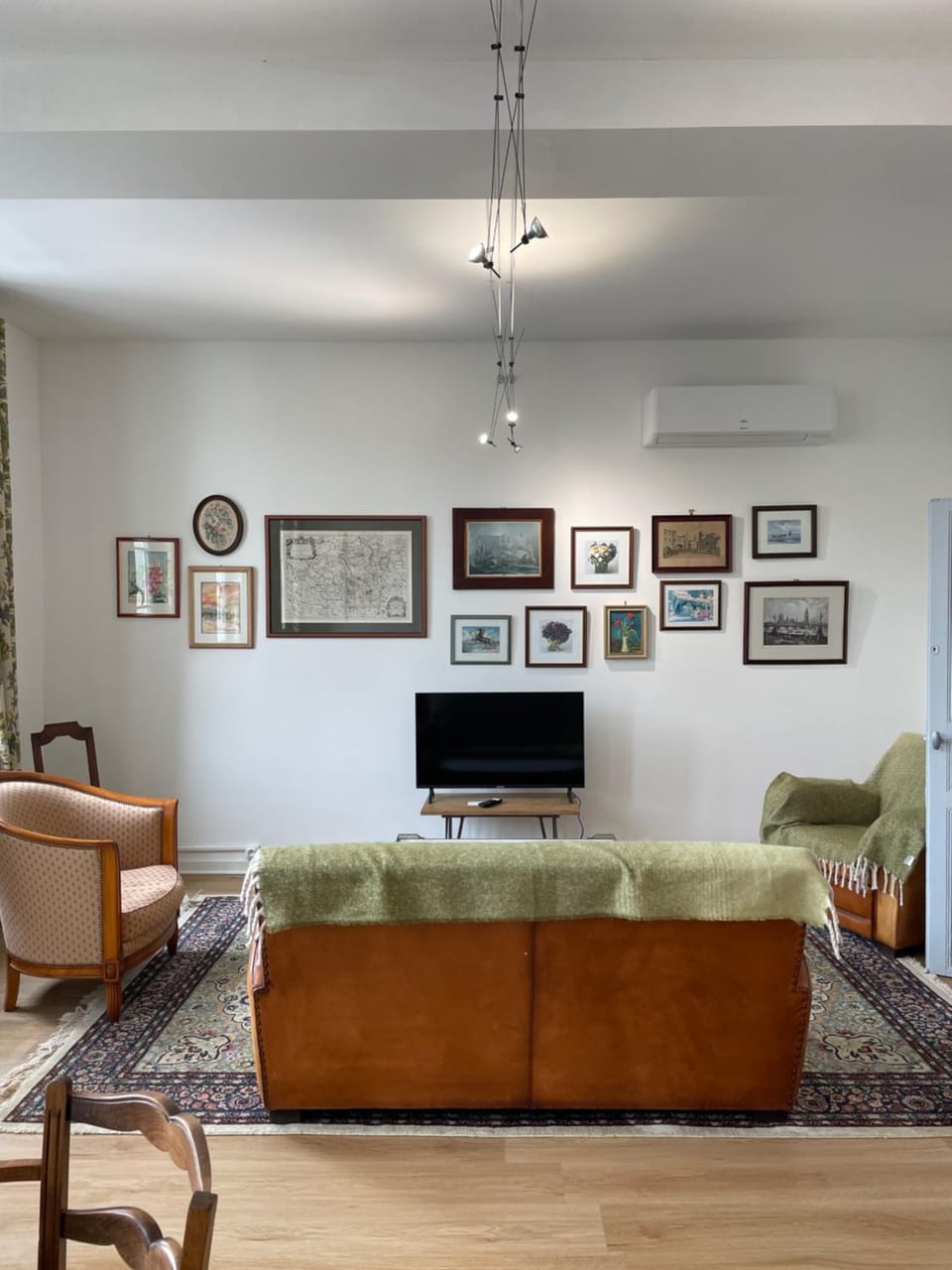grand appartement lumineux proche du centre avec cour privée Apartment in Bergerac