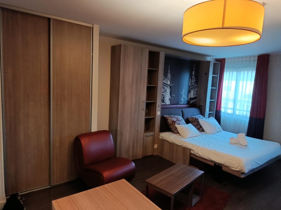 Studio au-dessus de l'Orne Apartment in Caen