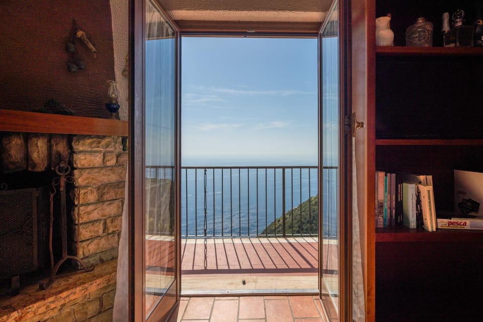 Day, Natural landscape, Balcony/Terrace, Sea view