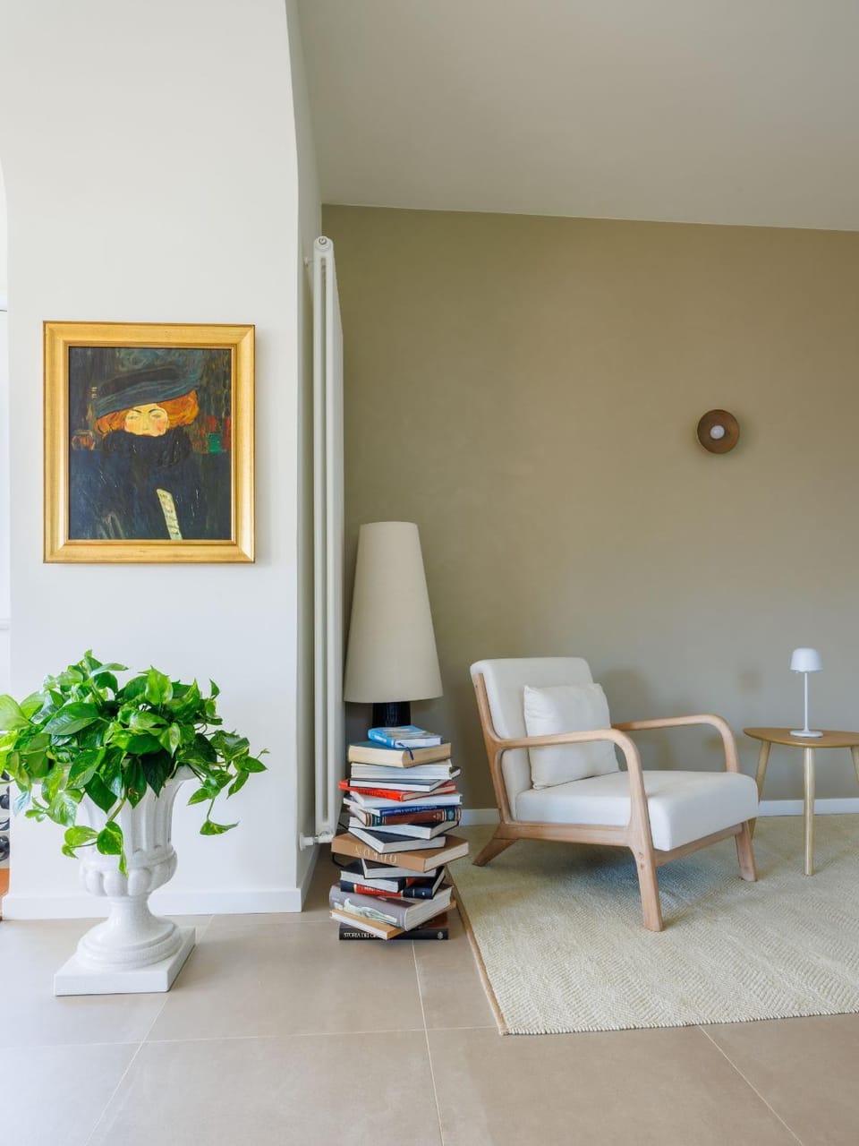 Library, Living room