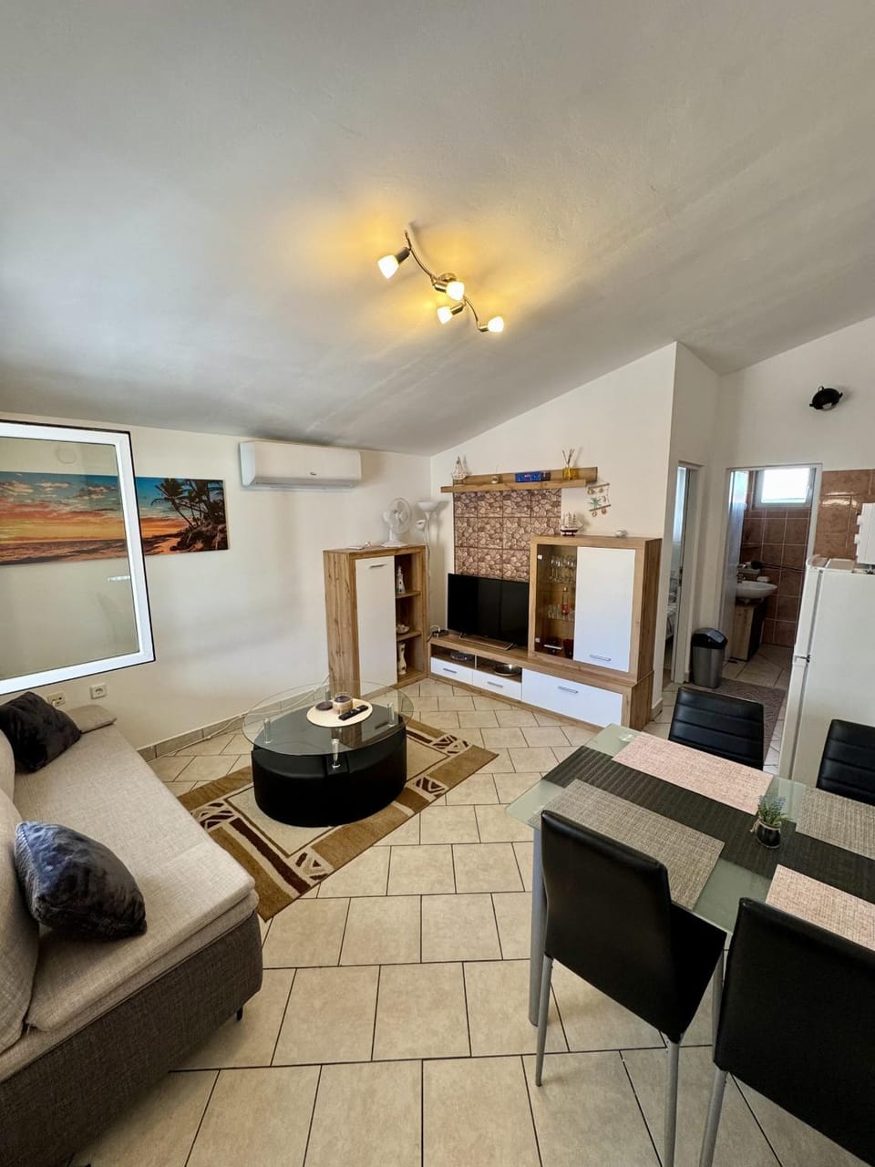 Communal lounge/ TV room, Living room