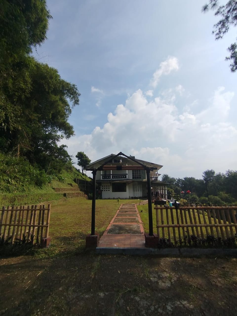 Villa Mega molek Villa in Cisarua