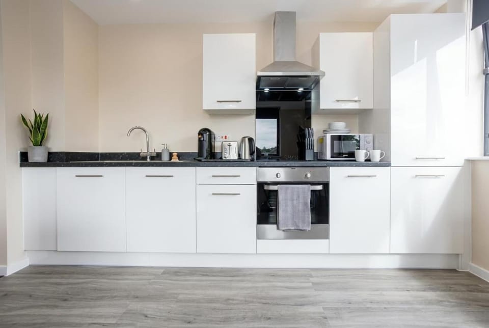Contemporary 2 Bed Apartment in Manchester w WiFi Apartment in Salford