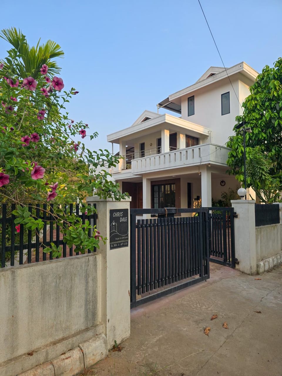 Property building, Facade/entrance