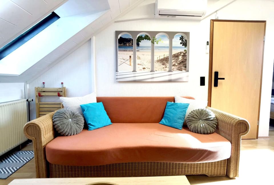 Photo of the whole room, air conditioner