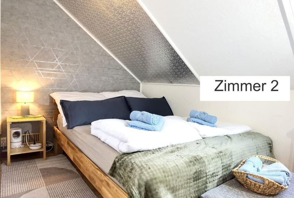 Bed, Photo of the whole room