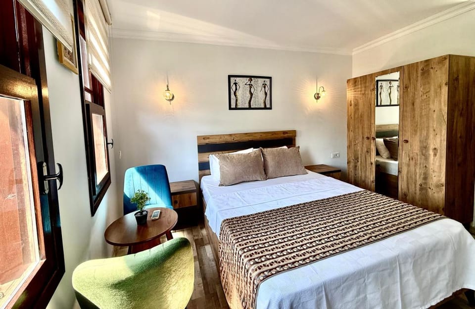 Bed, Photo of the whole room, Bedroom, wardrobe