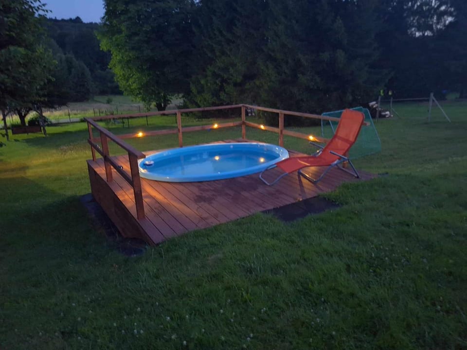 Domki Całoroczne Pod Lasem Chalet in Slovakia