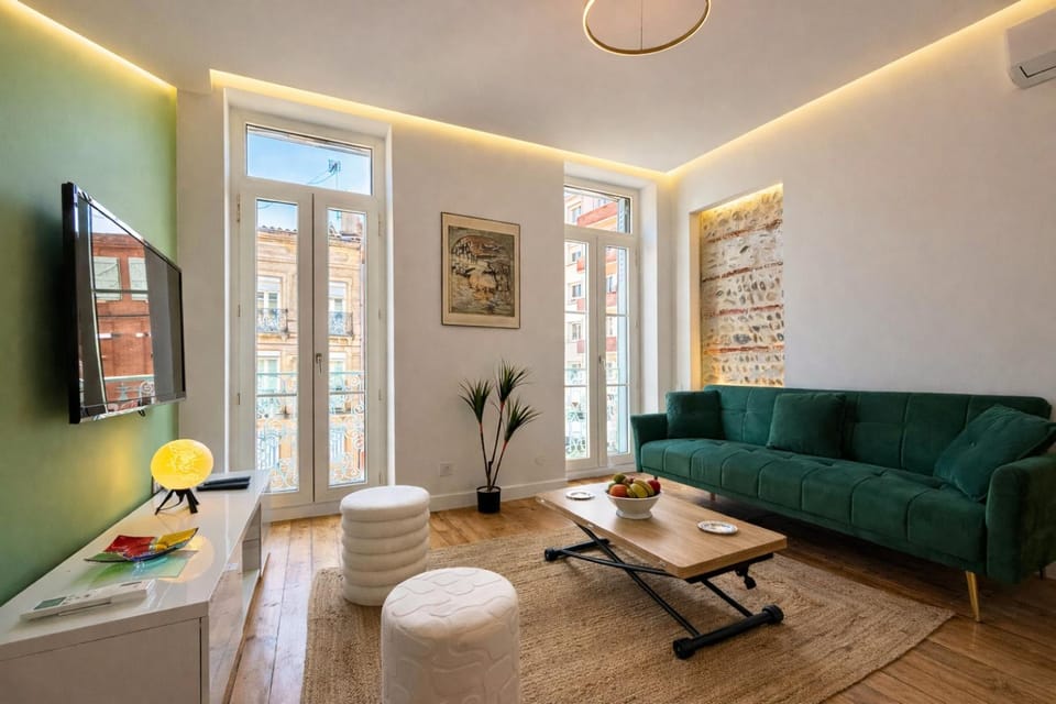 TV and multimedia, Living room, Seating area