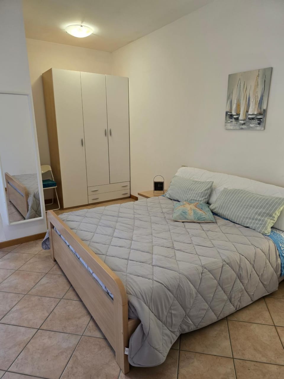 Bed, wardrobe